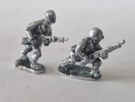 20/IT03 - Infantry Advancing