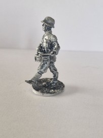HIN42/WW03 - German Drummer