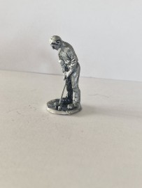 HIN42/SP04 - Golfer