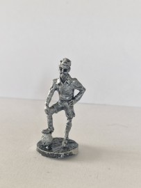 HIN42/SP01 - Footballer Standing