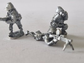 20/R04 - Light Machine Gun and Crew